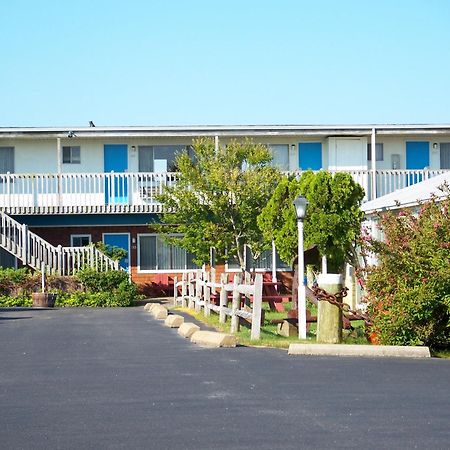 נורת' טרורו Blue Sea Motor Inn מראה חיצוני תמונה