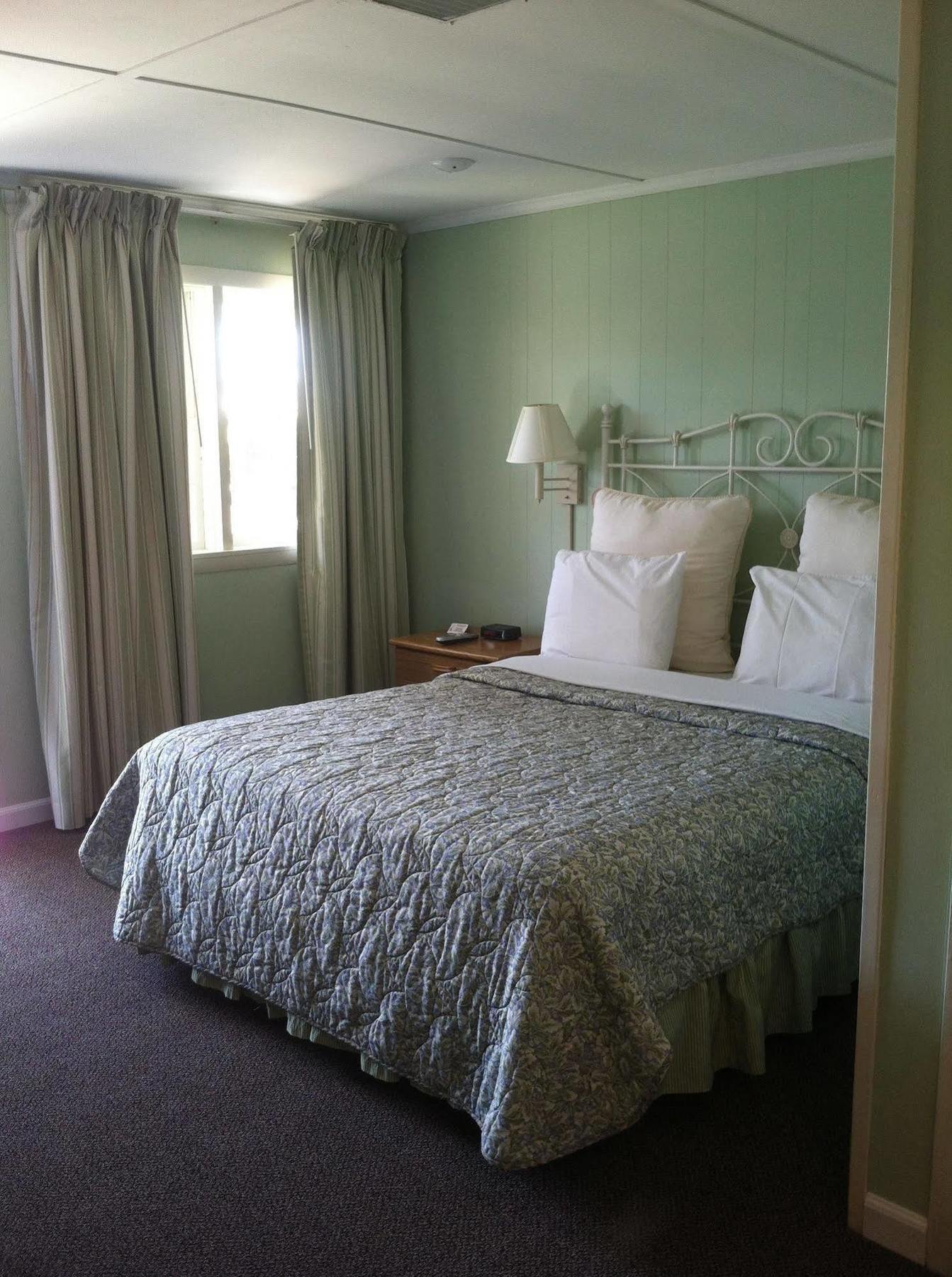 נורת' טרורו Blue Sea Motor Inn מראה חיצוני תמונה